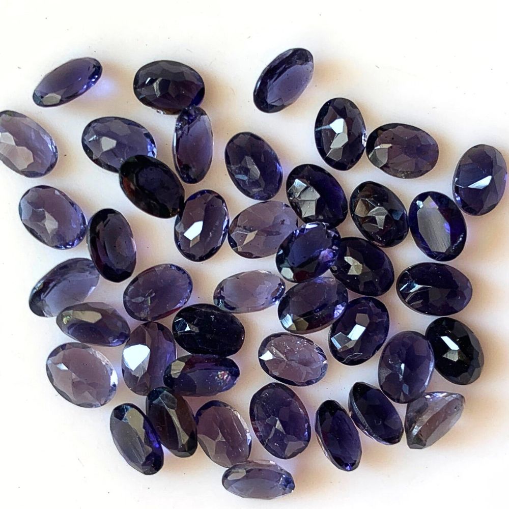 Natural Iolite Faceted Dark Oval Shape Fine Quality Loose Gemstone at Wholesale Rates (Rs 45/Carat)