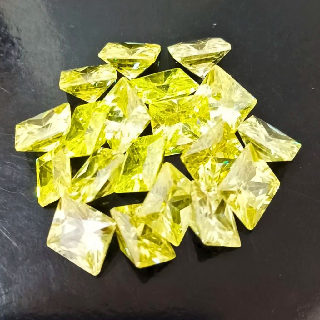 Created Lemon Cubic Zircon Princess Shape Fine Quality Loose Gemstone at Wholesale Rates (Rs 4/Carat)