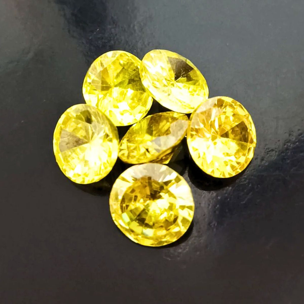 Created Lemon Cubic Zircon Round Shape Fine Quality Loose Gemstone at Wholesale Rates (Rs 4/Carat)