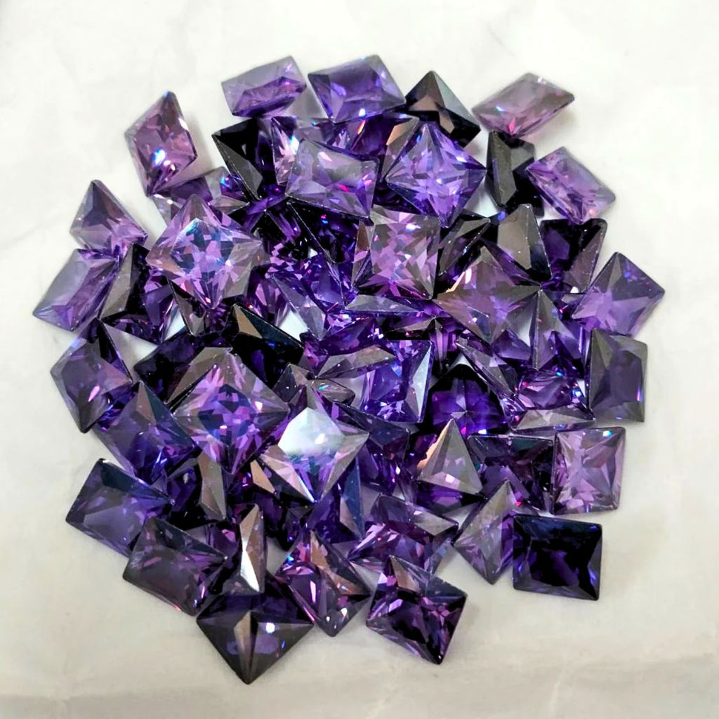 Created Purple Cubic Zircon Princess Shape Fine Quality Loose Gemstone at Wholesale Rates (Rs 4/Carat)