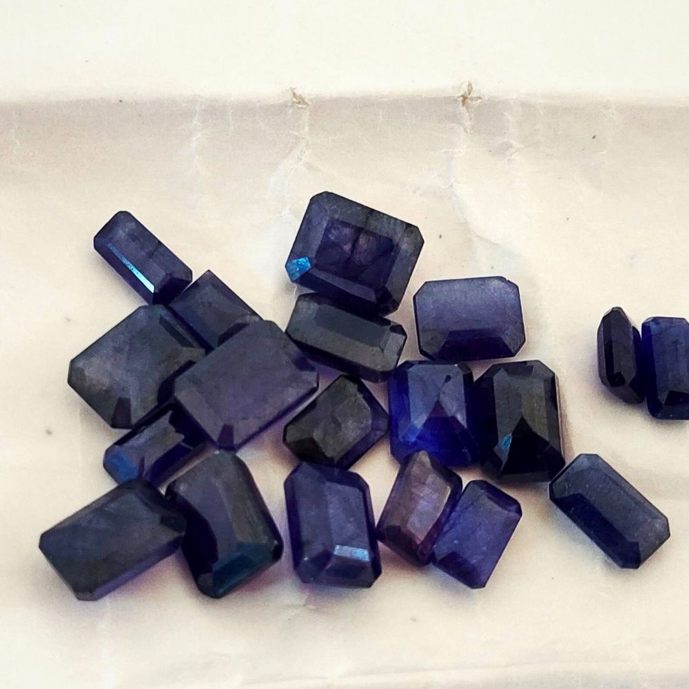 Natural Blue Sapphire Faceted Octagon Shape Fine Quality Loose Gemstone at Wholesale Rates (Rs 150/Carat)