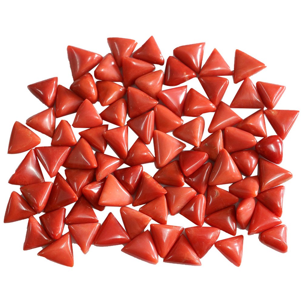 Natural Red Coral Cabochon Triangle Shape Fine Quality Loose Gemstone at Wholesale Rates (Rs 125/Carat) 2 To 3