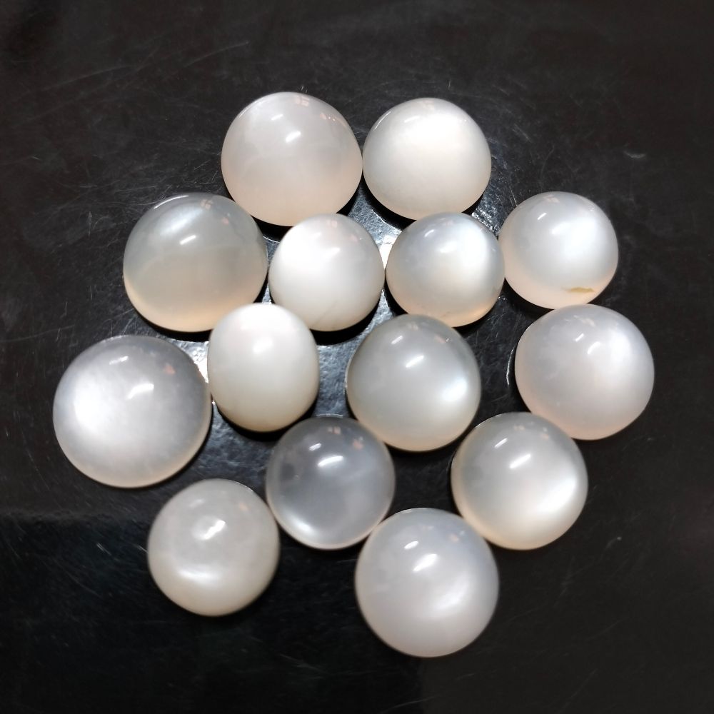 Natural White Moonstone Cabochon Round Shape Fine Quality Loose Gemstone at Wholesale Rates (Rs 30/Carat)