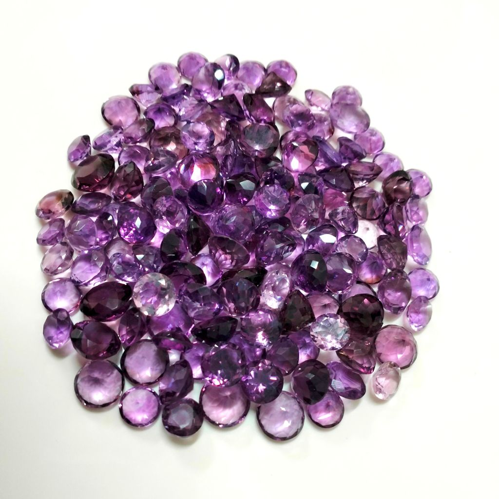 Natural Amethyst Round Shape Fine Quality Loose Gemstone at Wholesale Rates (Rs 45/Carat)