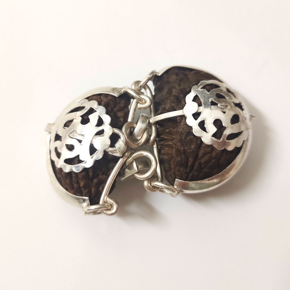 Natural 1 Mukhi Nepali Om Rudraksha Silver Pendant at Wholesale Rates (Rs 1100/Piece)