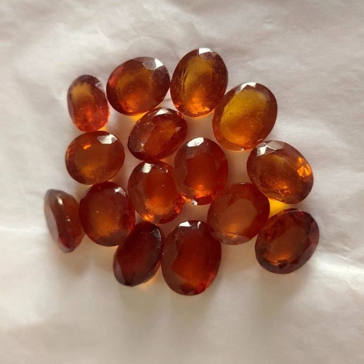 Natural Ceylon Gomed Hessonite Oval Shape Fine Quality Loose Gemstone at Wholesale Rates (Rs 75/Carat)