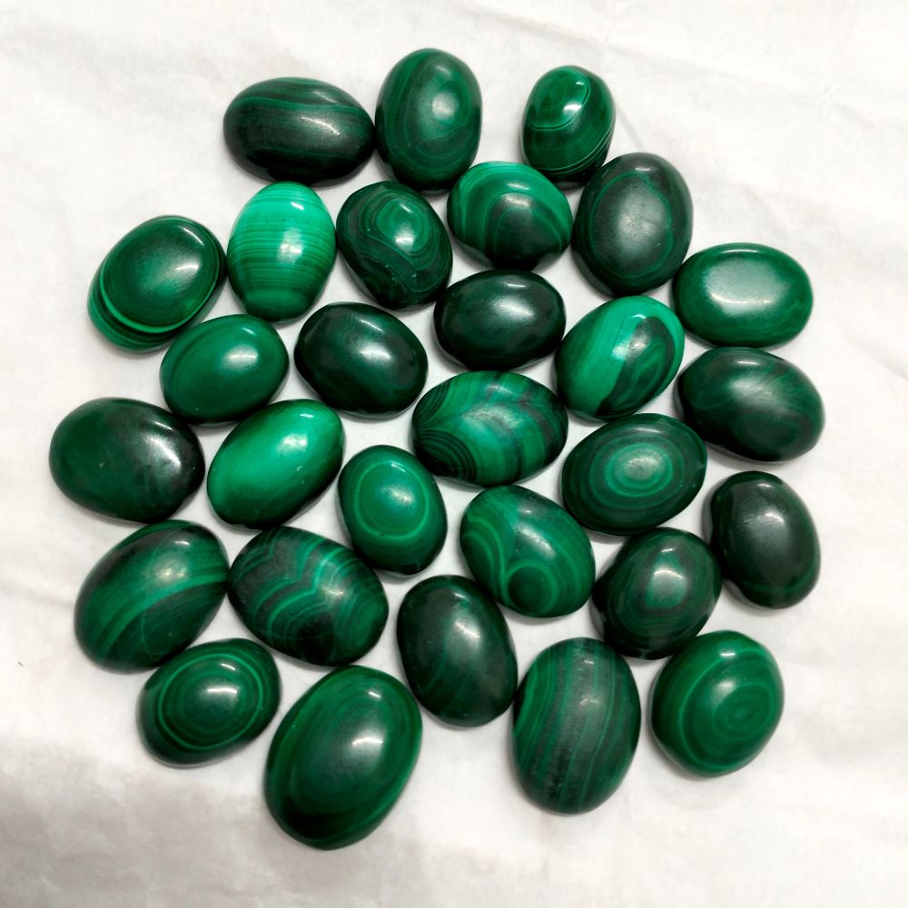 Natural Malachite Oval Shape Fine Quality Loose Gemstone at Wholesale Rates (Rs 20/Carat)