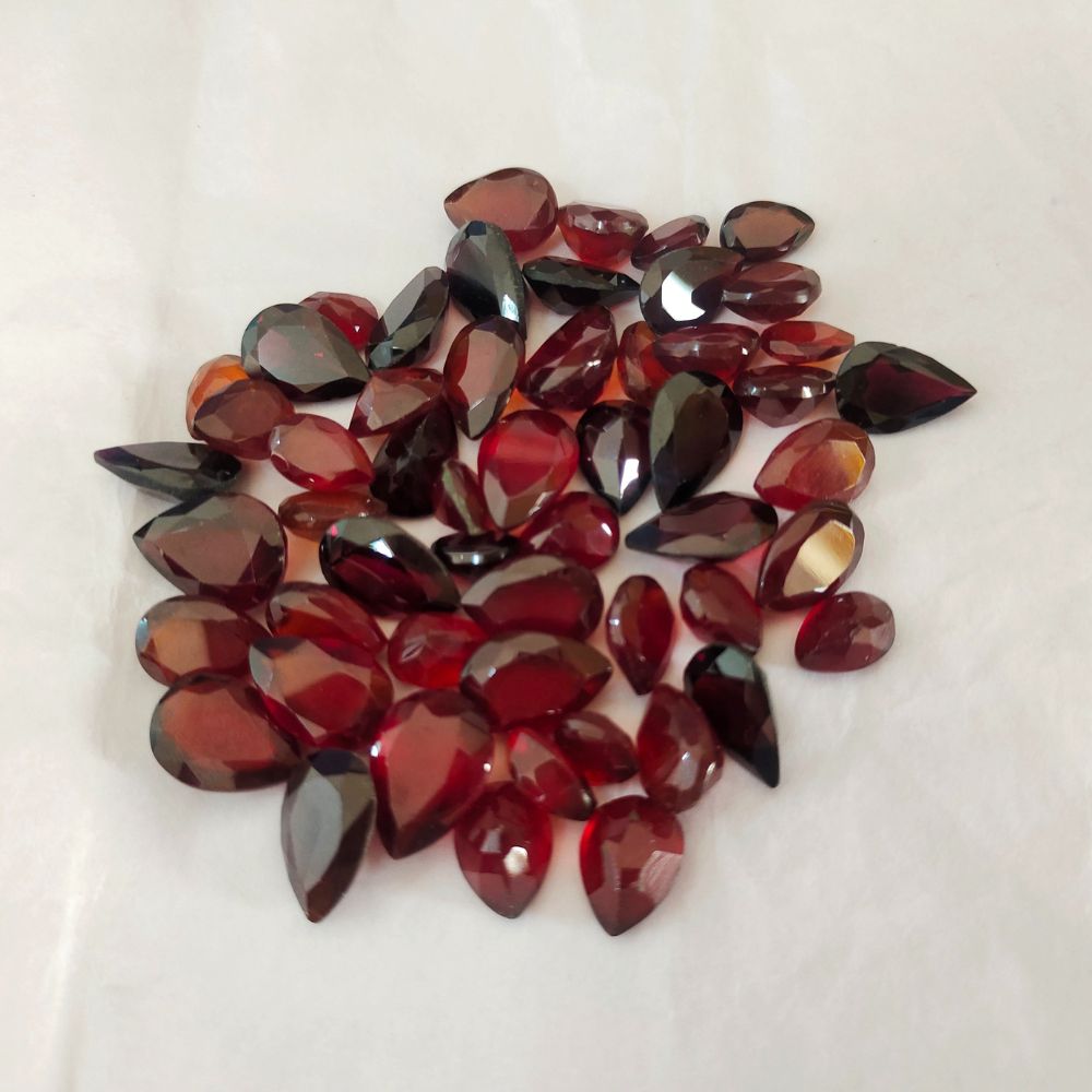 Natural Africa Gomed Hessonite Pear Shape Fine Quality Loose Gemstone at Wholesale Rates (Rs 25/Carat)