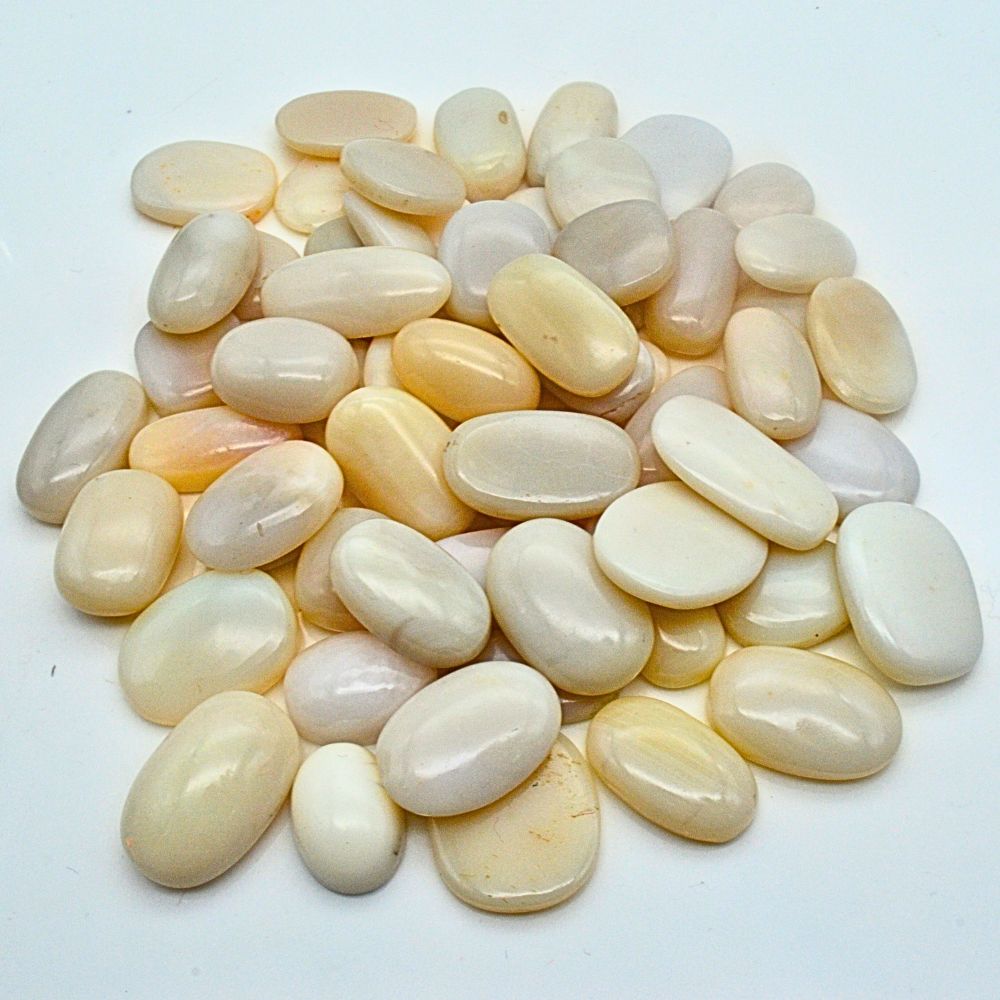 Natural White Opal Oval Shape Fine Quality Loose Gemstone at Wholesale Rates (Rs 100/Carat)