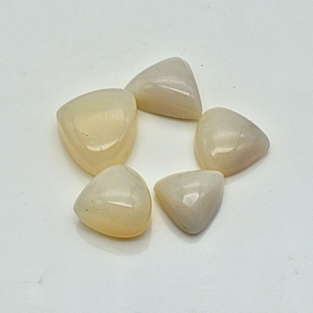 Natural White Opal Trillion Shape Fine Quality Loose Gemstone at Wholesale Rates (Rs 100/Carat)