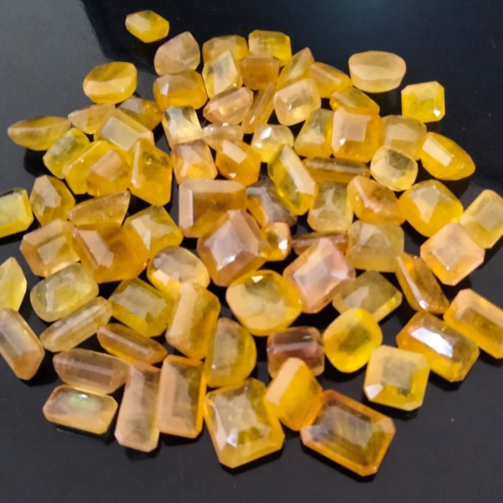 Natural Yellow Sapphire Rectangle Shape Fine Quality Loose Gemstone at Wholesale Rates (Rs 150/Carat)